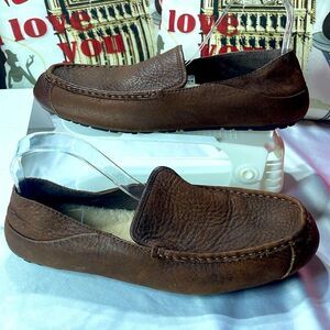 Ugg Stout‎ Brown Hunley, Loafers & Slip-Ons MEN'S leather moccasins-11/EUC